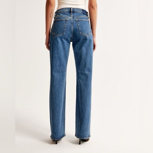 Abercrombie & Fitch • The baggy low rise jean - Picture 5 of 13